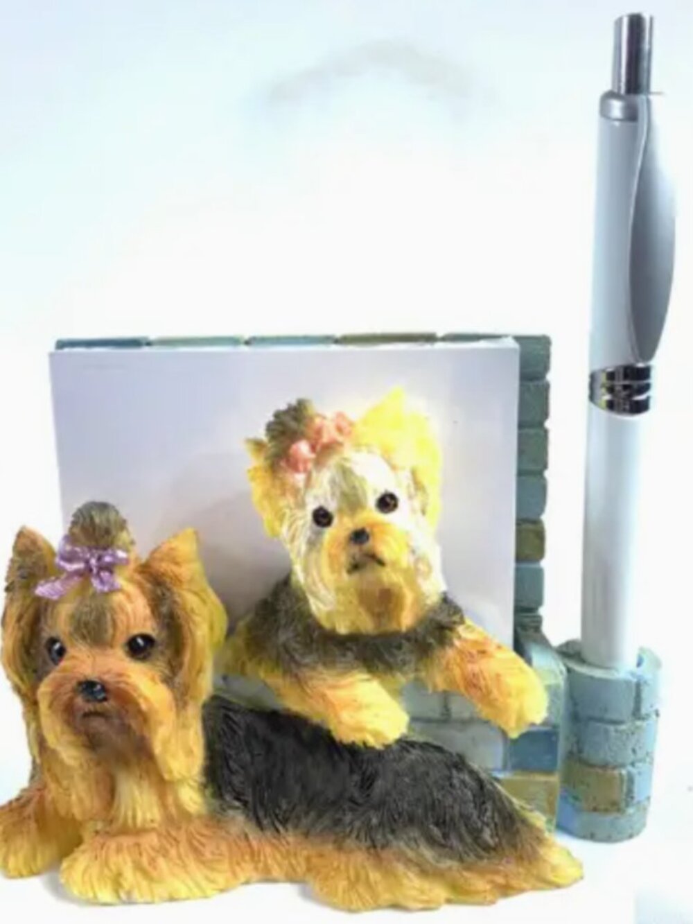 Yorkie magnetic note pad holder